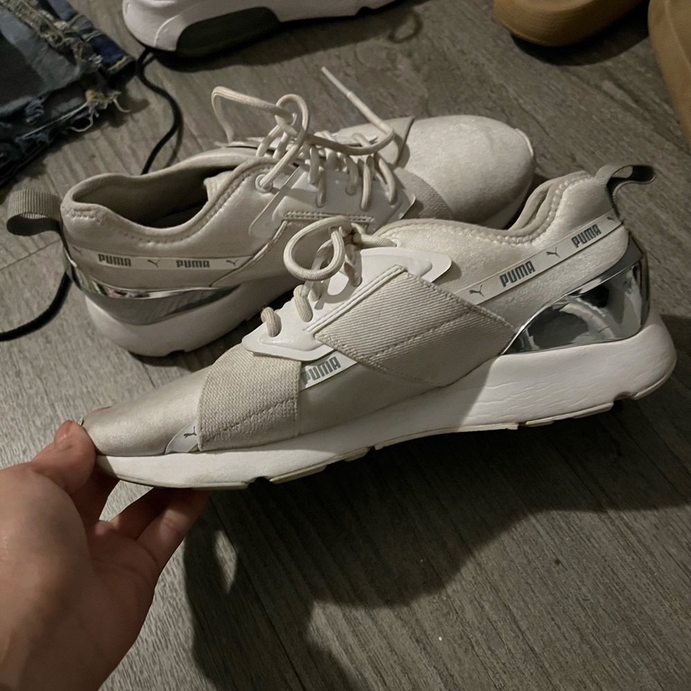 Metallic muse Puma sneakers
